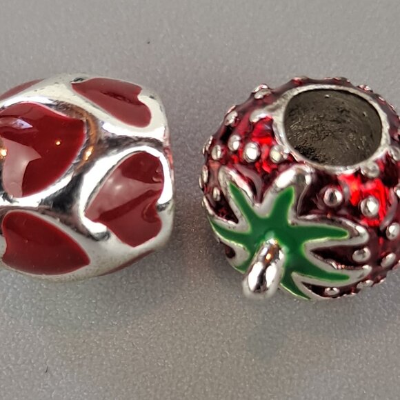 Silver Open Bracelet w/Removeable Lampwork Beads - Picture 5 of 11